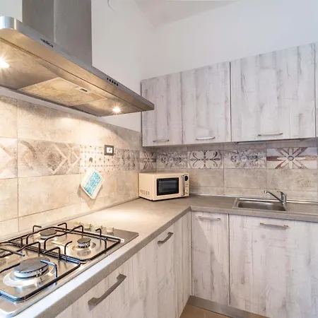 La Saletta Apartments Appartamento *